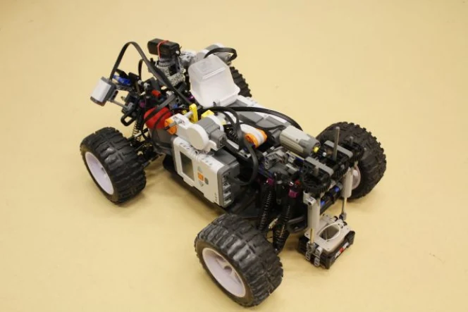 Husar-5 carbonate-testing rover
