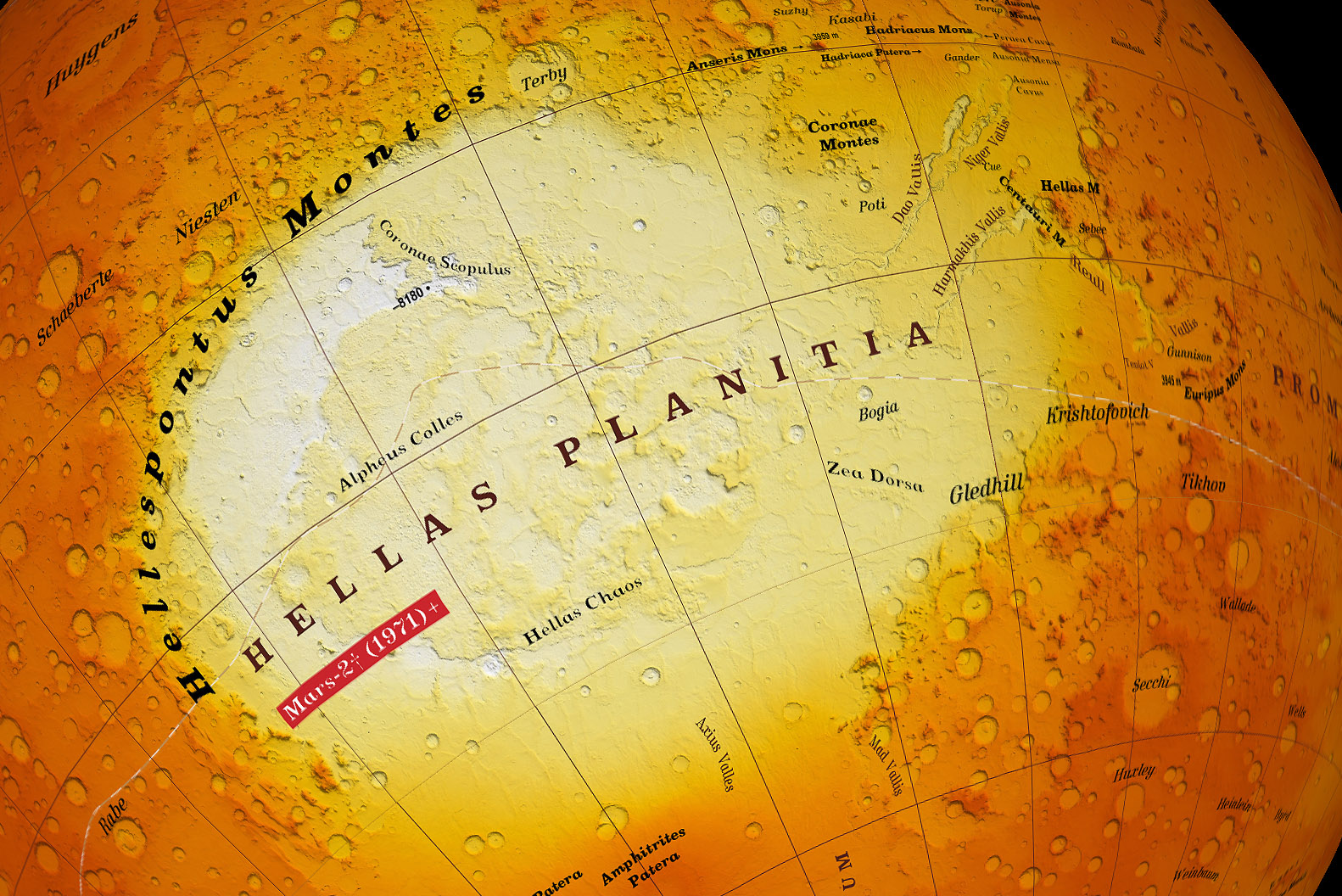 Карта Марса с изображением равнины Эллада. Фото:planetologia.elte.hu